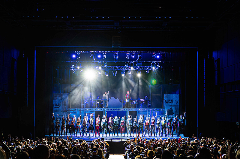 Lắp đặt hệ thống line array dBTechnologies cho sân khấu biểu diễn tại Milan – Ý