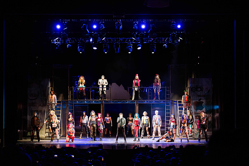 Lắp đặt hệ thống line array dBTechnologies cho sân khấu biểu diễn tại Milan – Ý